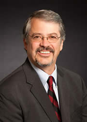 ˼��ȫ�򸱿�������Ӌ(j��)����ϯ���g(sh��)��Lew Tucker