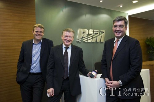 RIM��˾��̫�^(q��)�߼�������Urpo Karjalainen���� (�D��) �� RIM�Ї��^(q��)�����x������� (�D��) �� ��RIM�Ї��^(q��)�N�۸����ü恆̫�^(q��)���ϠI�N������Alex Lambeek���� (�D��)