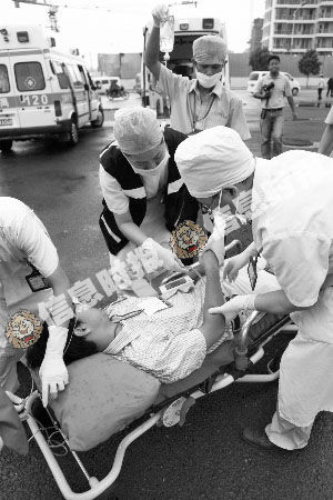 ��خ�^(q��)�e�����а���ȼ�¼���(y��ng)����Ԯ����(x��)��120����(d��ng)���ȡ����ߡ�